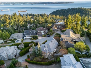 Outdoor Deck Photo of 5431 West Vista Court, West Vancouver, BC