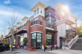 402 2950 King George Boulevard, Surrey, BC