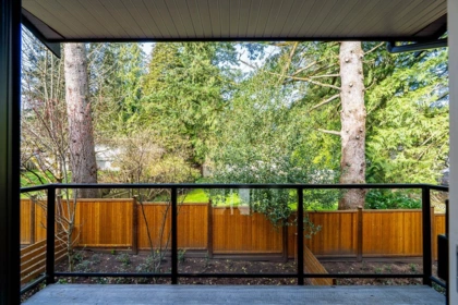 Entry Foyer Photo of 14 10527 155 Street, Surrey, BC