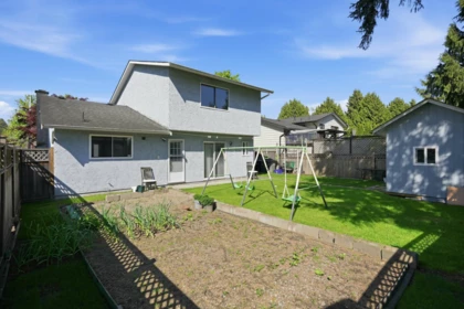 Hallway Photo of 13242 67 Avenue, Surrey, BC
