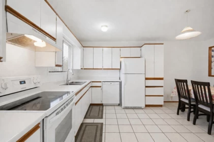 Kitchen Island Photo of 13242 67 Avenue, Surrey, BC