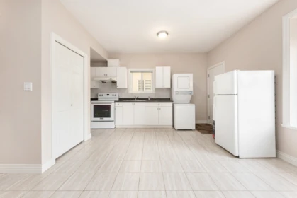 Hallway Photo of 1351 Duthie Avenue, Burnaby, BC