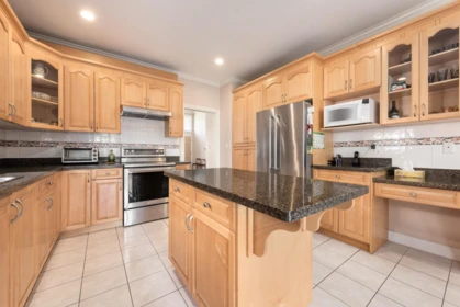 Primary Bedroom Photo of 1351 Duthie Avenue, Burnaby, BC