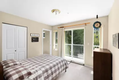 Laundry Room Photo of 1426 Fulton Avenue, West Vancouver, BC