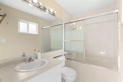 Mudroom Photo of 1426 Fulton Avenue, West Vancouver, BC