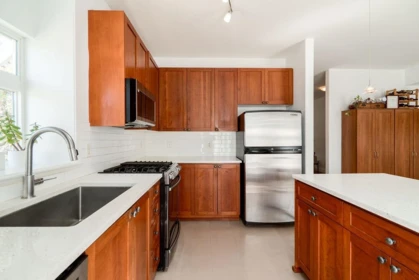 Guest Bathroom Photo of 1 4388 Moncton Street, Richmond, BC