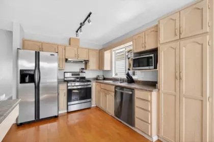 Kitchen Photo of 20673 W River Road, Maple Ridge, BC
