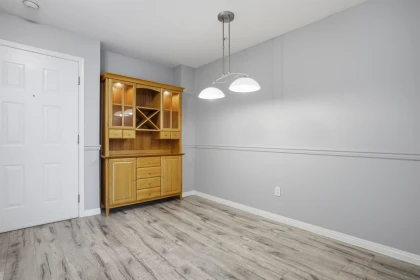 Breakfast Nook Photo of 413 45520 Knight Road, Chilliwack, BC