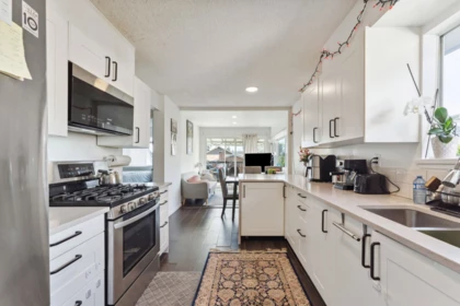 Kitchen Photo of 1949 Mahon Avenue, North Vancouver, BC