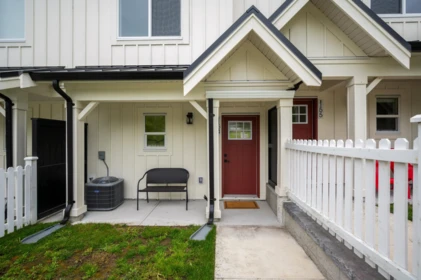 Kitchen Photo of 154 24951 112 Street, Maple Ridge, BC