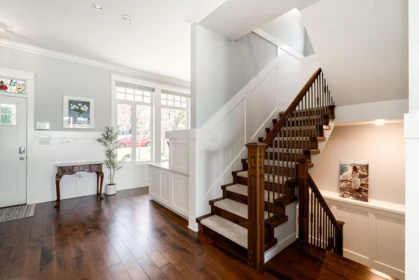 Entry Foyer Photo of 119 Durham Street, New Westminster, BC