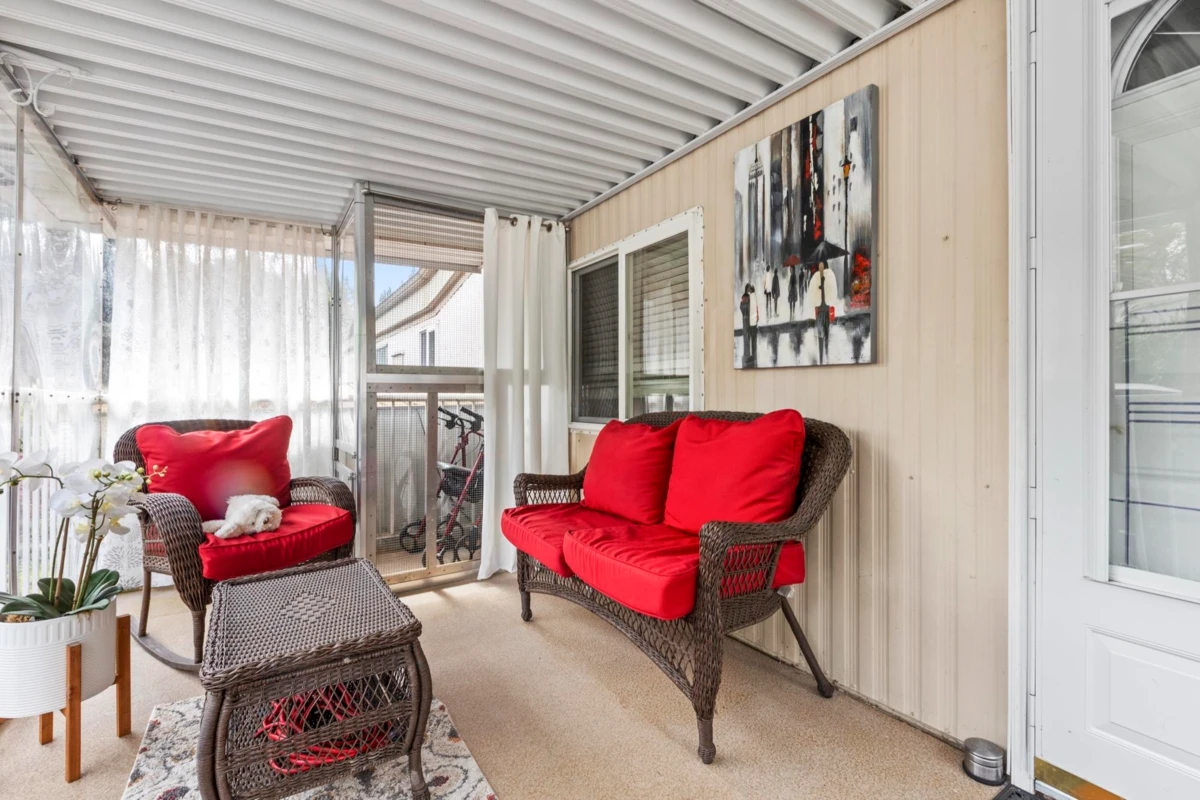 Family Room Photo of 18 9080 198 Street, Langley, BC