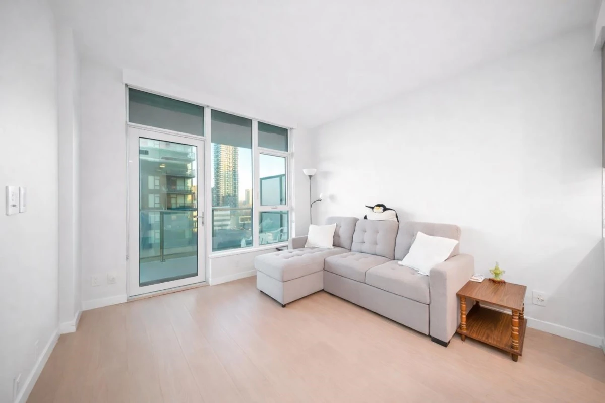 Family Room Photo of 909 2108 Gilmore Avenue, Burnaby, BC