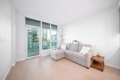909 2108 Gilmore Avenue, Burnaby, BC, Burnaby — Apartment/Condo for sale