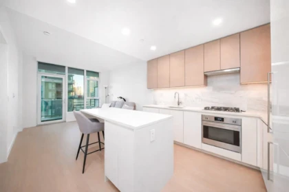 Kitchen Photo of 909 2108 Gilmore Avenue, Burnaby, BC