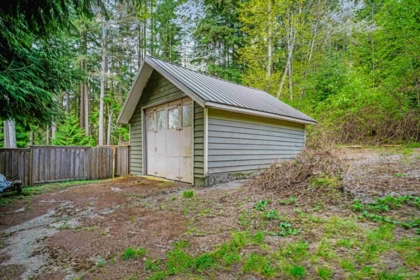 Outdoor Kitchen Photo of 1570 East Road, Anmore, BC