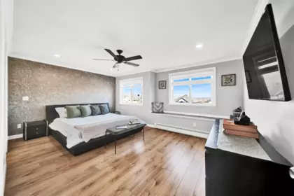 Powder Room Photo of 7105 150a Street, Surrey, BC