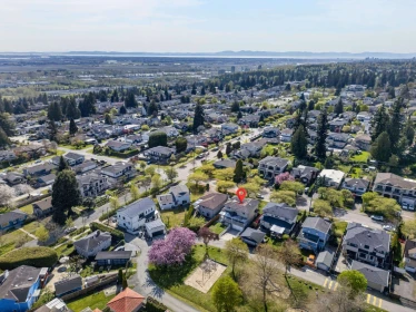 Fitness Center Photo Near 7362 Waverley Avenue, Burnaby, BC