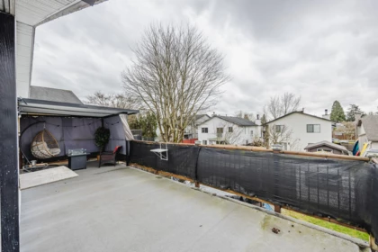 Backyard Photo of 20492 Thorne Avenue, Maple Ridge, BC
