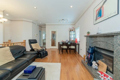 Basement Recreation Room Photo of 952 E 31st Avenue, Vancouver, BC