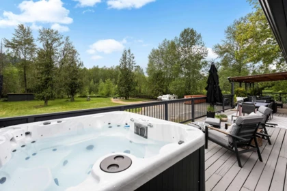 Swimming Pool Photo of 46750 Chilliwack Lake Road, Sardis - Chwk River Valley, BC