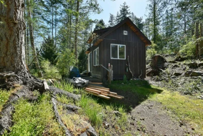 Backyard Photo of 4737 Davis Road, Madeira Park, BC
