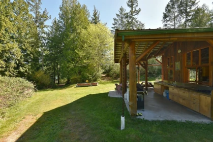 Loft / Bonus Room Photo of 4737 Davis Road, Madeira Park, BC