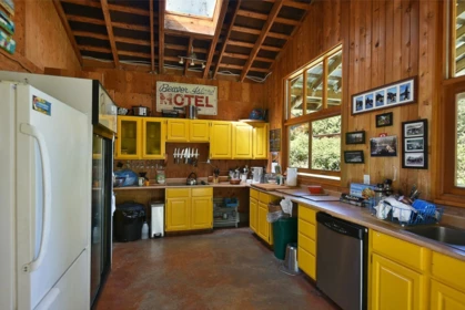 Office / Den Photo of 4737 Davis Road, Madeira Park, BC