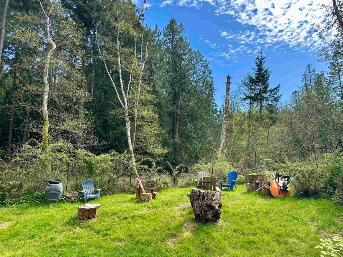 Kitchen Photo of 650 Tumbo Channel Road, Saturna Island, BC