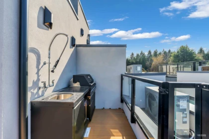 Garden / Landscaping Photo of 1 1183 W 33rd Avenue, Vancouver, BC