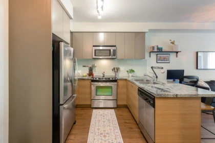 Kitchen Photo of 311 6420 194 Street, Surrey, BC