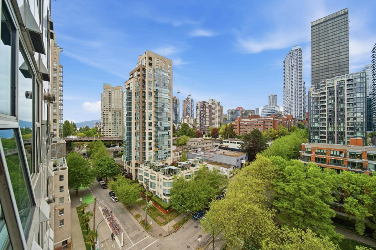 Exterior Rear Photo of 1309 1500 Hornby Street, Vancouver, BC