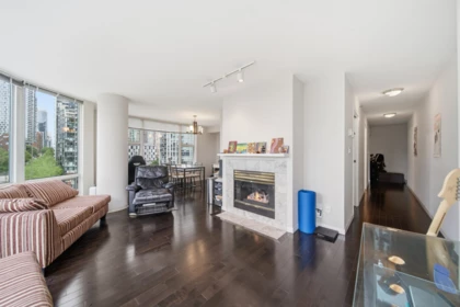 Breakfast Nook Photo of 1309 1500 Hornby Street, Vancouver, BC