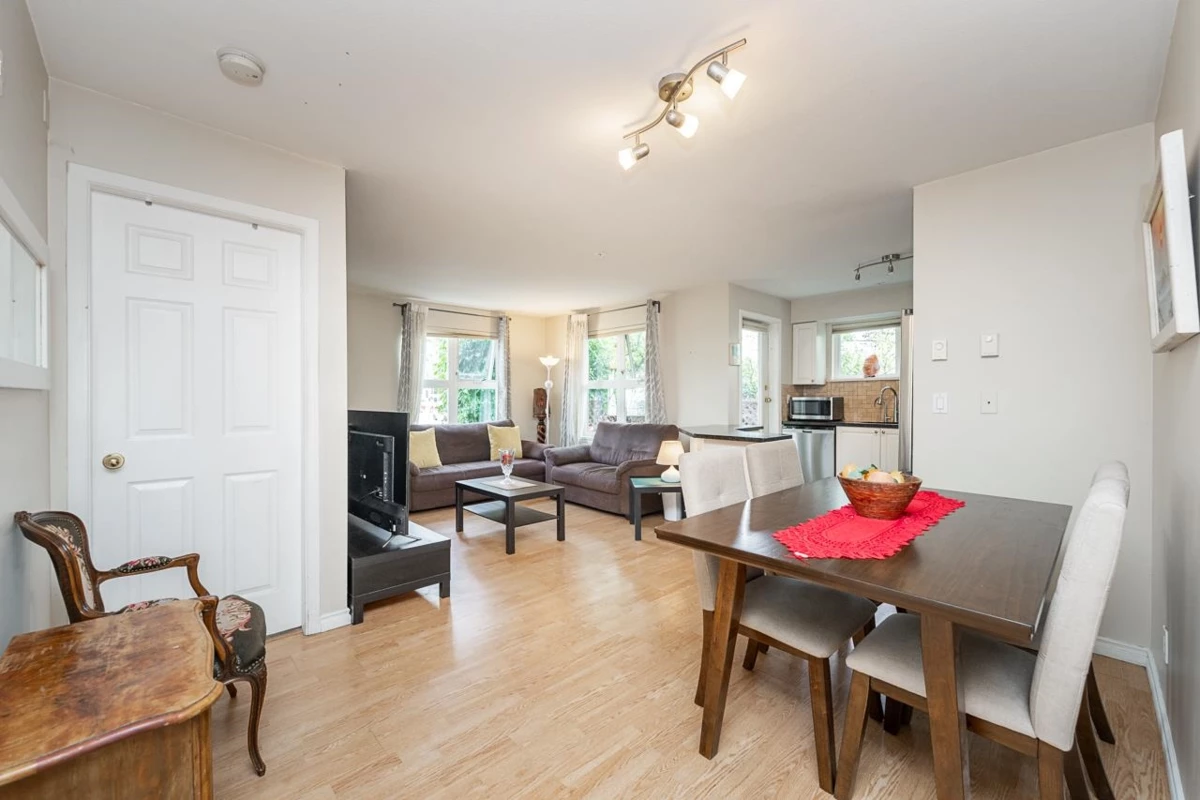Living Room Photo of 114 1519 Grant Avenue, Port Coquitlam, BC