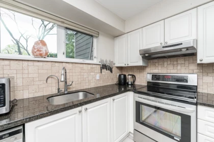Primary Bathroom Photo of 114 1519 Grant Avenue, Port Coquitlam, BC