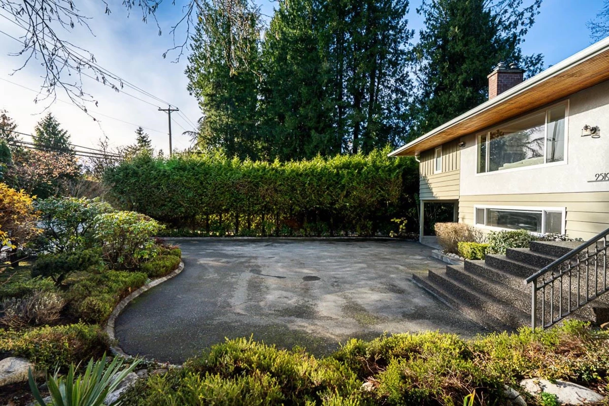 Family Room Photo of 2519 East Road, Anmore, BC
