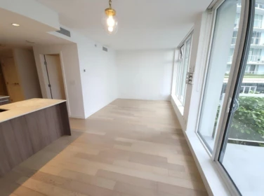 Kitchen Island Photo of 503 2220 Kingsway, Vancouver, BC