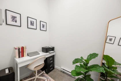 Breakfast Nook Photo of 409 53 W Hastings Street, Vancouver, BC