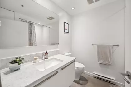 Mudroom Photo of 409 53 W Hastings Street, Vancouver, BC