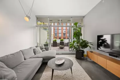 Office / Den Photo of 409 53 W Hastings Street, Vancouver, BC