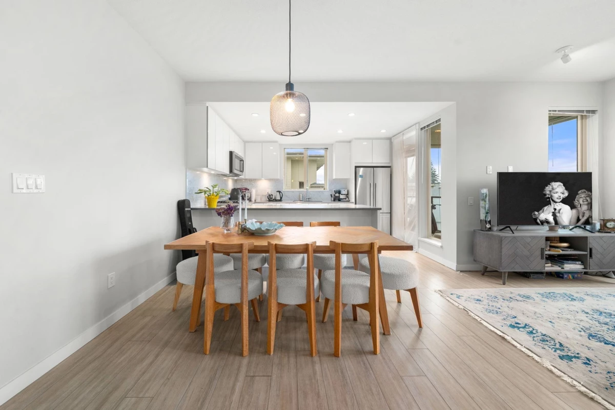 Dining Area Photo of 503 2632 Library Lane, North Vancouver, BC