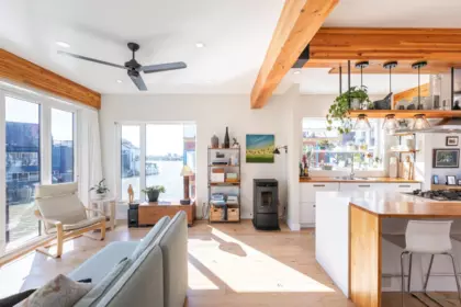 Kitchen Photo of 1 3473 W River Road, Delta, BC