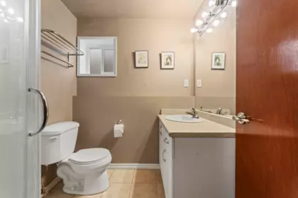 Hallway Photo of 2666 Waverley Avenue, Vancouver, BC