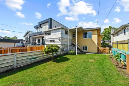 Swimming Pool Photo of 2666 Waverley Avenue, Vancouver, BC