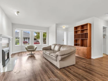 Office / Den Photo of 119 14280 19a Avenue, Surrey, BC