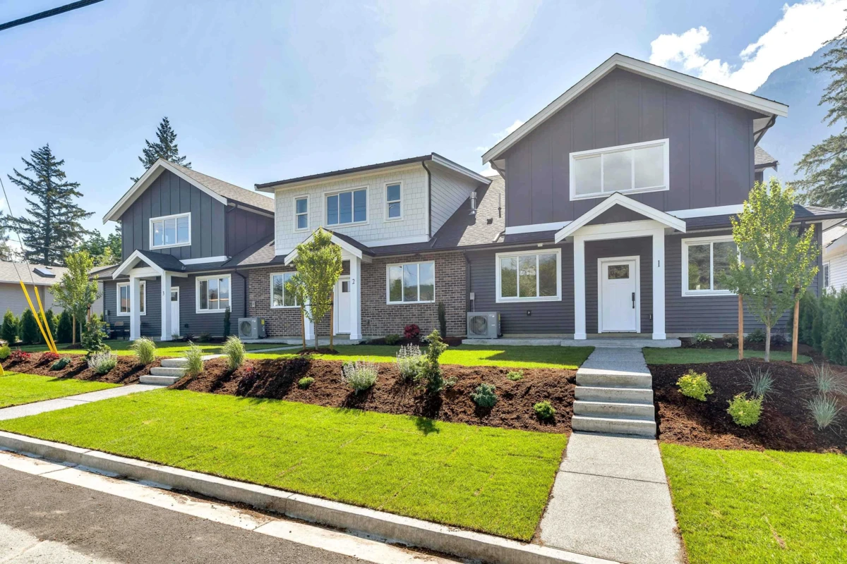 Exterior Rear Photo of 3 558 Park Street, Hope, BC