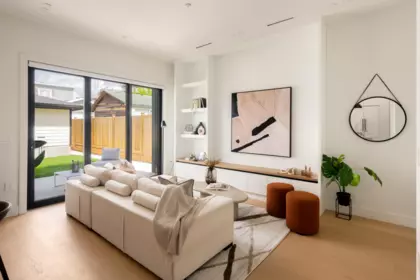 2 3645 Dundas Street, Vancouver, BC, Vancouver — Half Duplex for sale