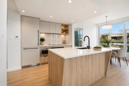 Family Room Photo of 312 755 Harbourside Drive, North Vancouver, BC