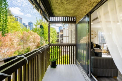 Staircase Photo of 406 9672 134 Street, Surrey, BC