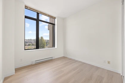 Office / Den Photo of 601 2355 Madison Avenue, Burnaby, BC